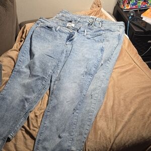 NWOT 2 PAIRS OF Sonoma Women's Light Blue Skinny Jeans